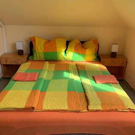 شيوفوك Balaton Kinizsi Apartman المظهر الخارجي الصورة