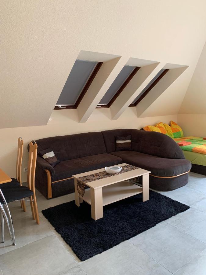 شيوفوك Balaton Kinizsi Apartman المظهر الخارجي الصورة
