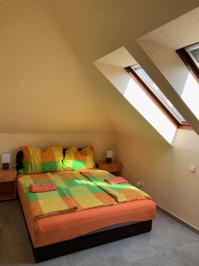 شيوفوك Balaton Kinizsi Apartman المظهر الخارجي الصورة