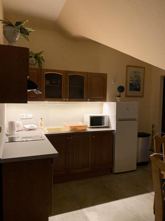 شيوفوك Balaton Kinizsi Apartman المظهر الخارجي الصورة