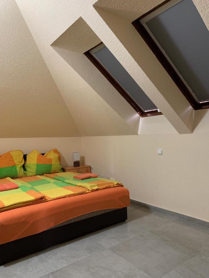 شيوفوك Balaton Kinizsi Apartman المظهر الخارجي الصورة