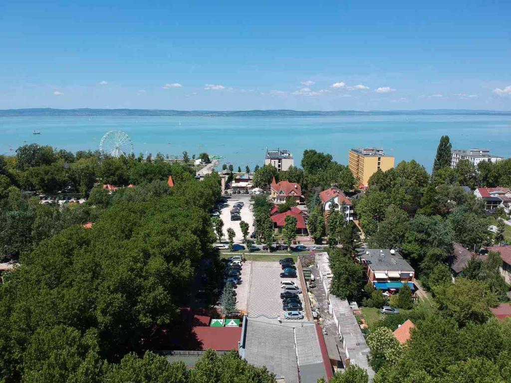 شيوفوك Balaton Kinizsi Apartman المظهر الخارجي الصورة