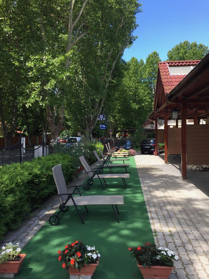 شيوفوك Balaton Kinizsi Apartman المظهر الخارجي الصورة
