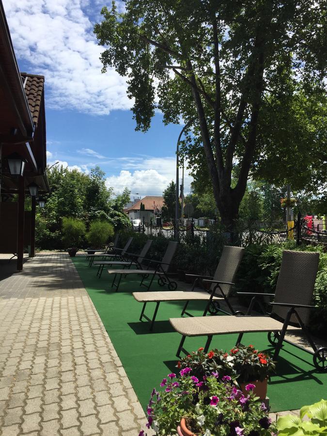 شيوفوك Balaton Kinizsi Apartman المظهر الخارجي الصورة